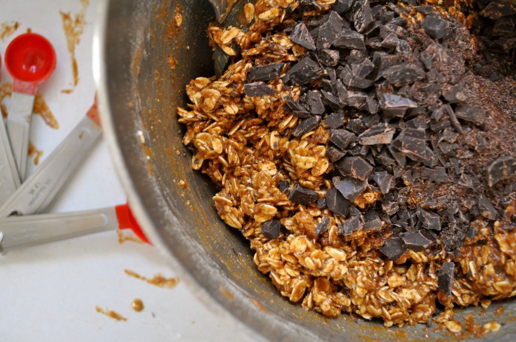 Almond Butter Oatmeal and Dark Chocolate Chip Cookies | Once Upon a Recipe