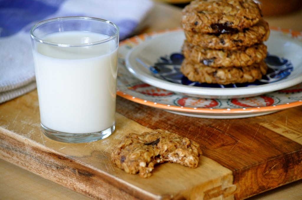 Almond Butter Oatmeal and Dark Chocolate Chip Cookies | Once Upon a Recipe