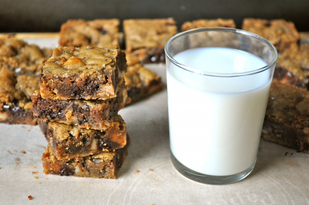 Brown Butter Blondies with Macadamia Nuts, Caramel, and Dark Chocolate | Once Upon a Recipe