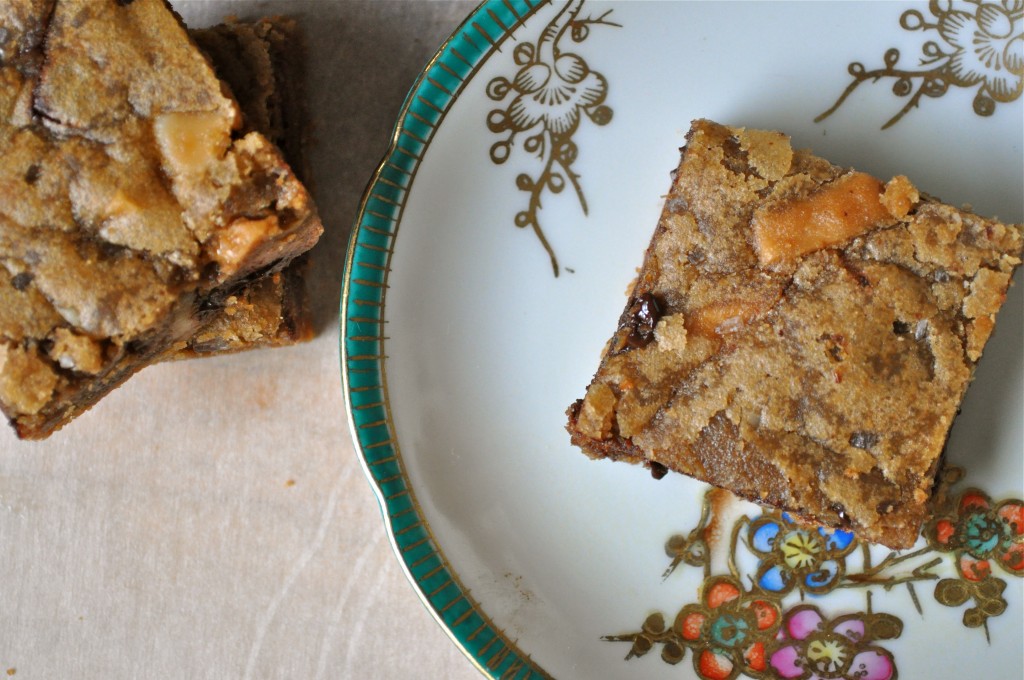 Brown Butter Blondies with Macadamia Nuts, Caramel, and Dark Chocolate | Once Upon a Recipe